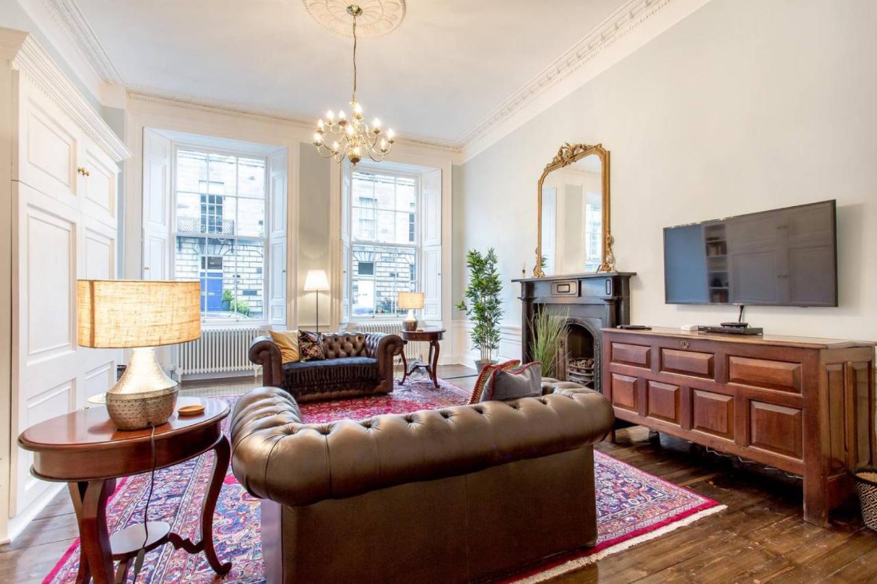 Joivy Converted Flat In Historic Building In New Town Edinburg Exteriör bild